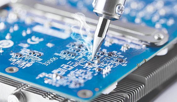 Electronic card manufacturing Electronic card manufacturing